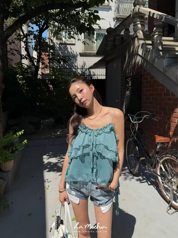 層次紗細肩蕾絲上衣